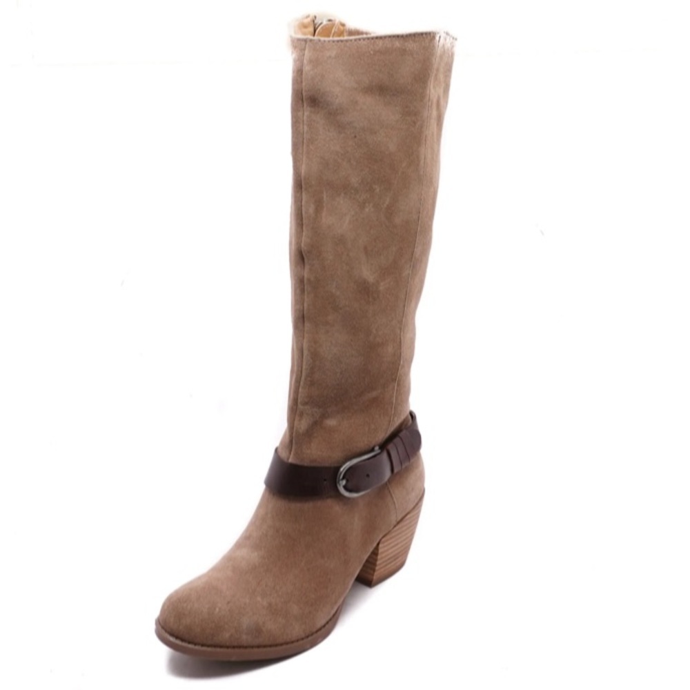 Knee-High Tegan Boots Size 5.5
